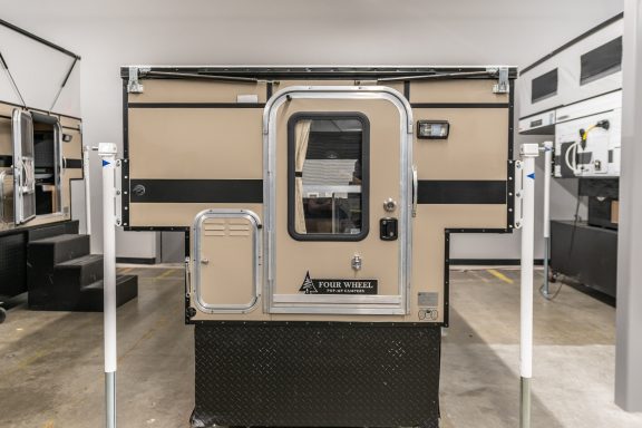 pop-up camper, four wheel camper, mid-size quad cab truck